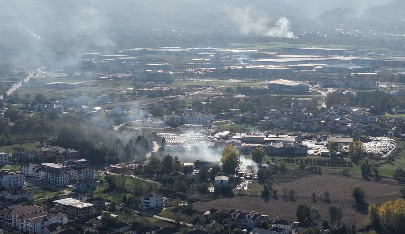 ahsap-sap-imalathanesinde-yangin-panigirmhisve5nx