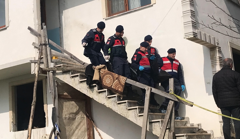 Aile faciasında ölen karı kocanın cenazeleri otopsiye gönderildi