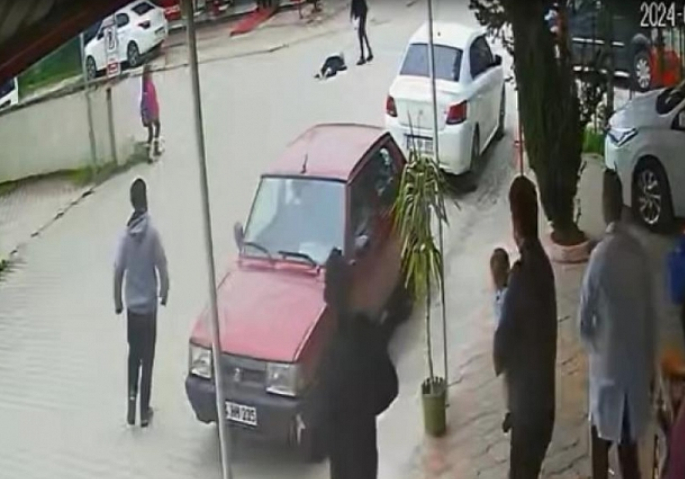 Aile hekimliğinden çıktı sokak ortasında böyle bayıldı