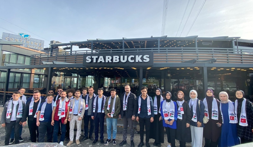 ak-genclik-ten-starbucks-ta-say-stop-eylemimve3vwxhy2