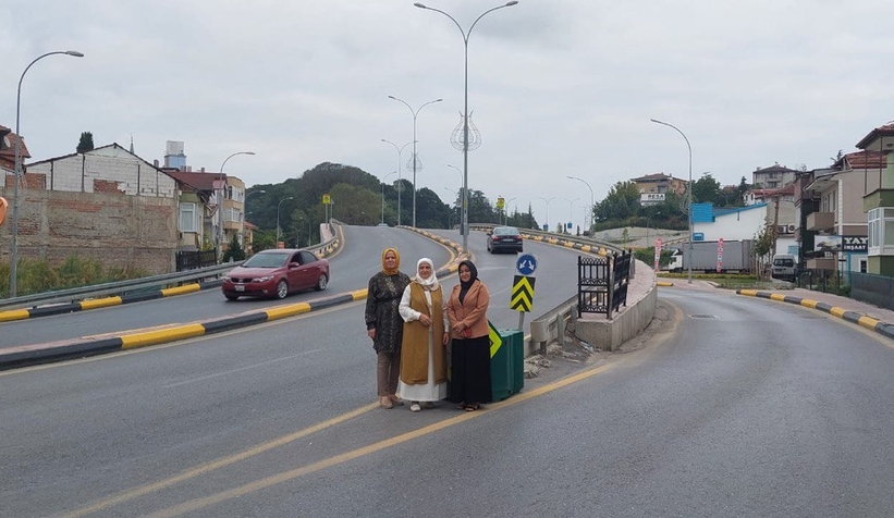 AK Kadınlar şehirde ve ilçelerde yapılan eserleri ziyaretlerine devam ediyor