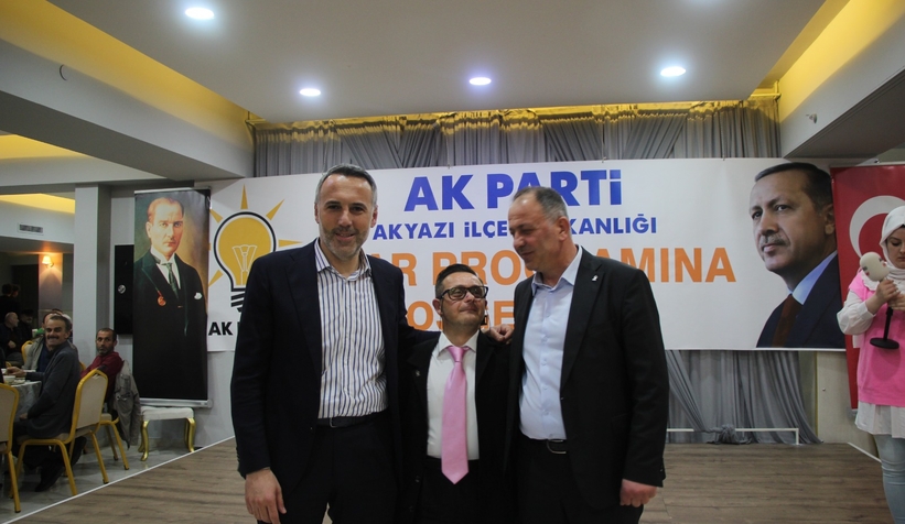 ak-parti-akyazi-teskilati-iftarda-bir-araya-geldiaepwvtrzag