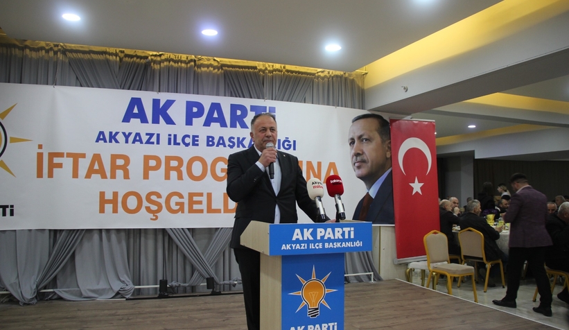ak-parti-akyazi-teskilati-iftarda-bir-araya-geldiaepwvtrzag