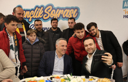 ak-parti-de-genclik-sofrasi-sahur-programimllzs3bmti