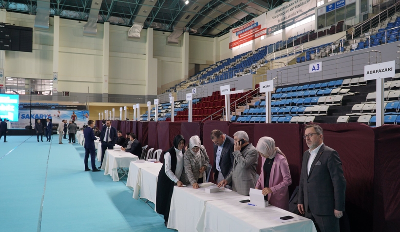 AK Parti'de temayül günü