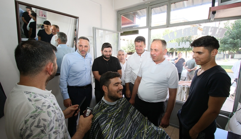 ak-parti-den-akyazi-da-esnaf-ve-vatandas-ziyaretivhbqoxkzb1
