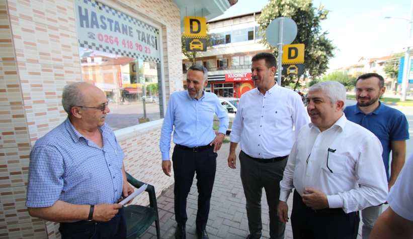 ak-parti-den-akyazi-da-esnaf-ve-vatandas-ziyaretivhbqoxkzb1