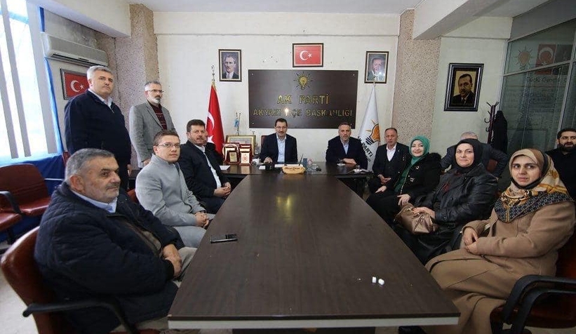 AK Parti'den Akyazı'ya çıkartma