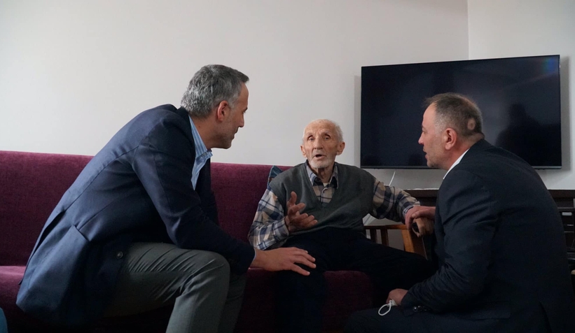 AK Parti'den Akyazı'ya çıkartma