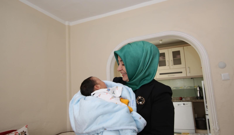 AK Parti'den Akyazı'ya çıkartma