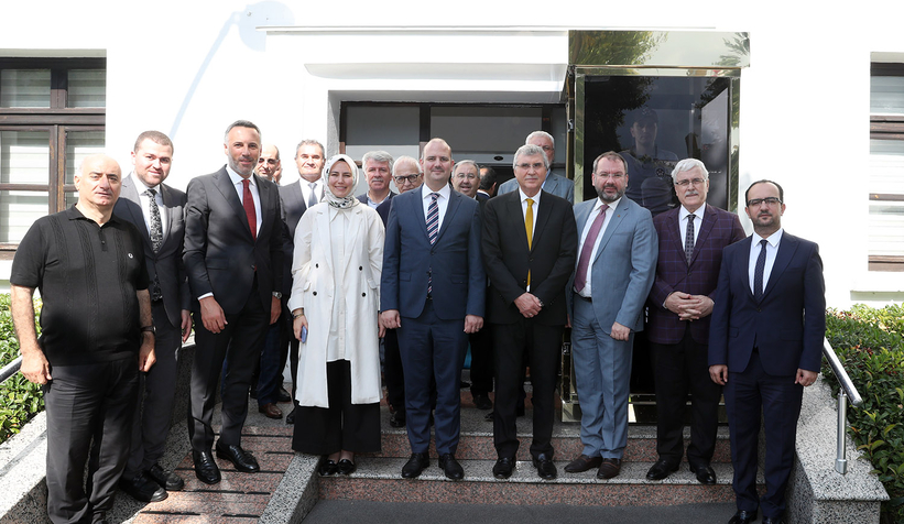 ak-parti-genel-baskan-yardimcisi-ileriden-ekrem-yuce-ye-ziyaretwxfabxfjtw