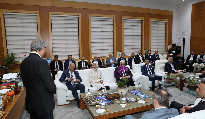ak-parti-genel-baskan-yardimcisi-ileriden-ekrem-yuce-ye-ziyaretwxfabxfjtw