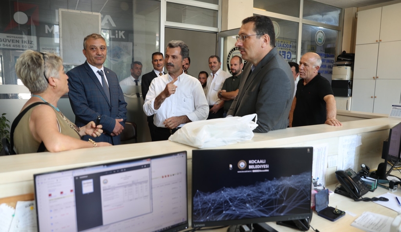 ak-parti-heyetine-vatandaslar-tarafindan-yogun-bir-ilgi-gosterildiufvil0pjyt