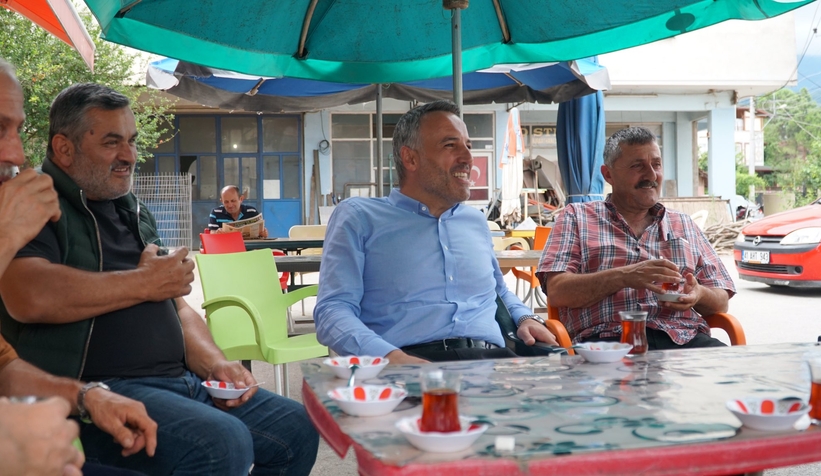 ak-parti-heyetine-vatandaslar-tarafindan-yogun-bir-ilgi-gosterildiufvil0pjyt