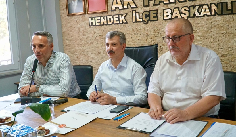 ak-parti-sakarya-da-mahalle-baskanlari-toplantisiv3b3ytz5uf