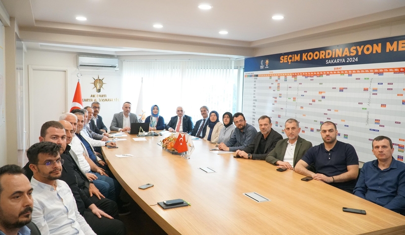 ak-parti-sakarya-da-secim-sonuclari-masaya-yatirildirklmmtbneu
