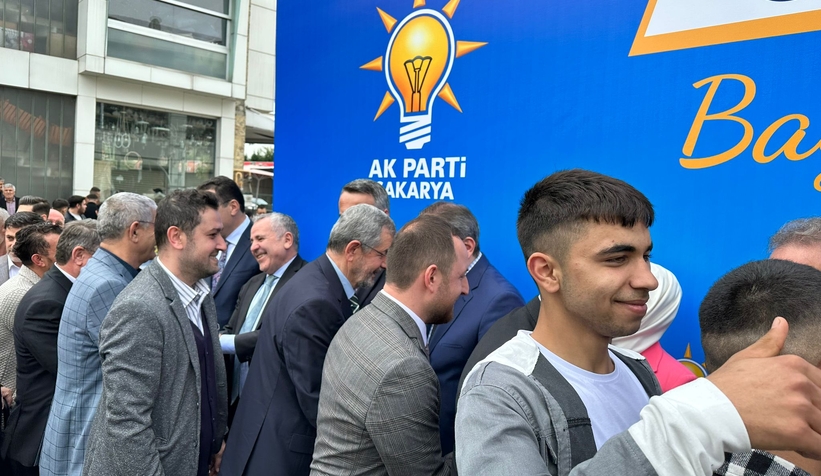 AK Parti Sakarya İl Teşkilatı bayramlaştı