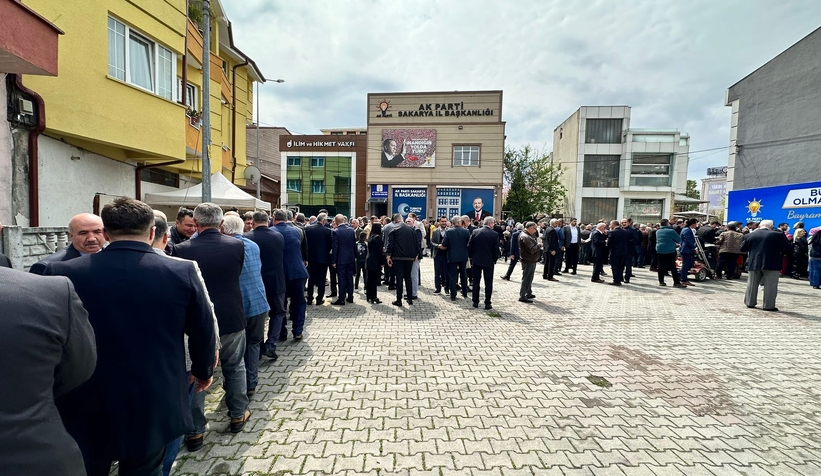 AK Parti Sakarya İl Teşkilatı bayramlaştı