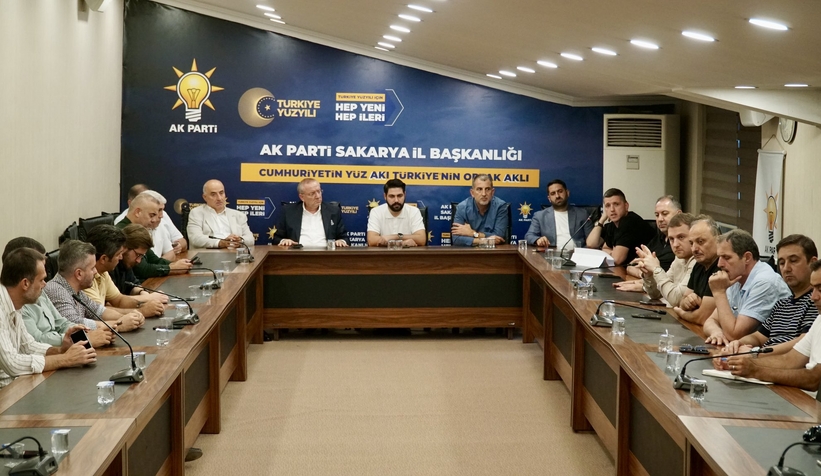 ak-parti-sakarya-yonetimi-toplandinvuzzfbxuk