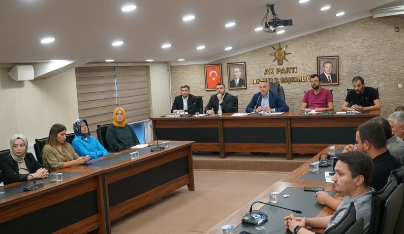 ak-parti-sakarya-yonetimi-toplandinvuzzfbxuk