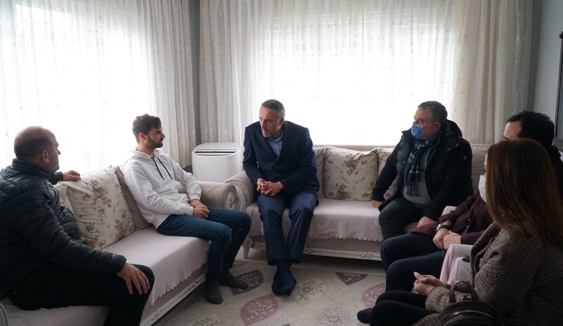 AK Parti’den Serdivan’a Çıkartma