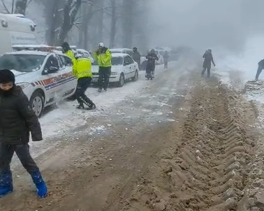 Aktepe  Kızak Şenliği'nde renkli anlar
