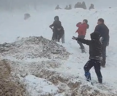 Aktepe  Kızak Şenliği'nde renkli anlar