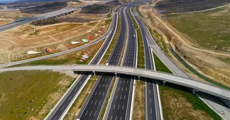 akyazi-ankara-arasina-yapilacak-yeni-otoyolun-tamamlanacagi-tarih-belli-olduakjidepqaj