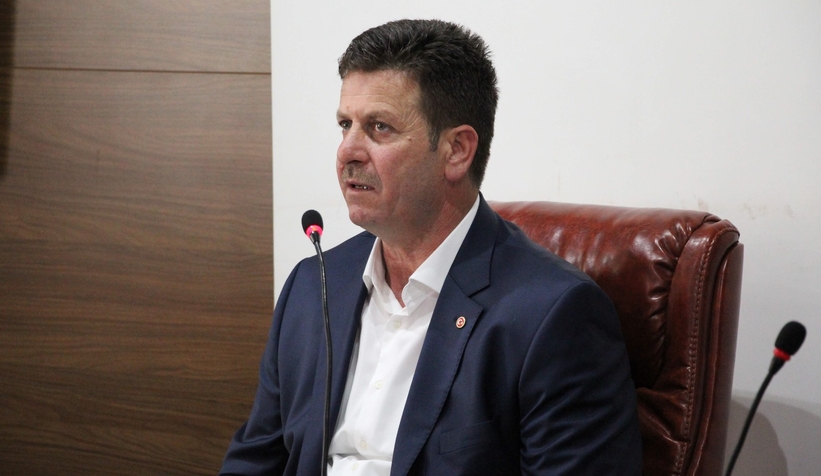 akyazi-belediye-baskani-bilal-soykan-olmayan-arsalari-ureterek-sattiknxz0defsy1
