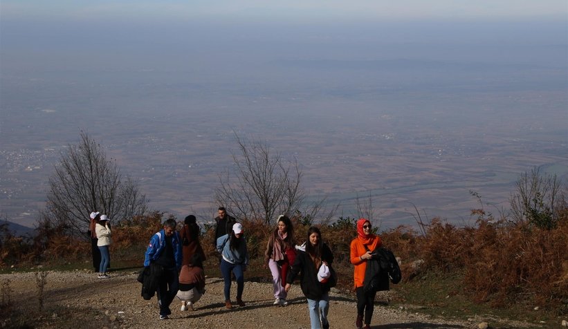 Akyazı Belediyesi'nden üniversite öğrencilerine doğa gezisi
