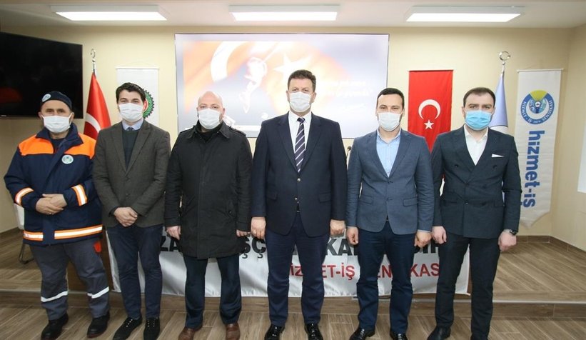 Akyazı Belediyesinde en düşük işçi maaşı 3 bin 200 lira oldu