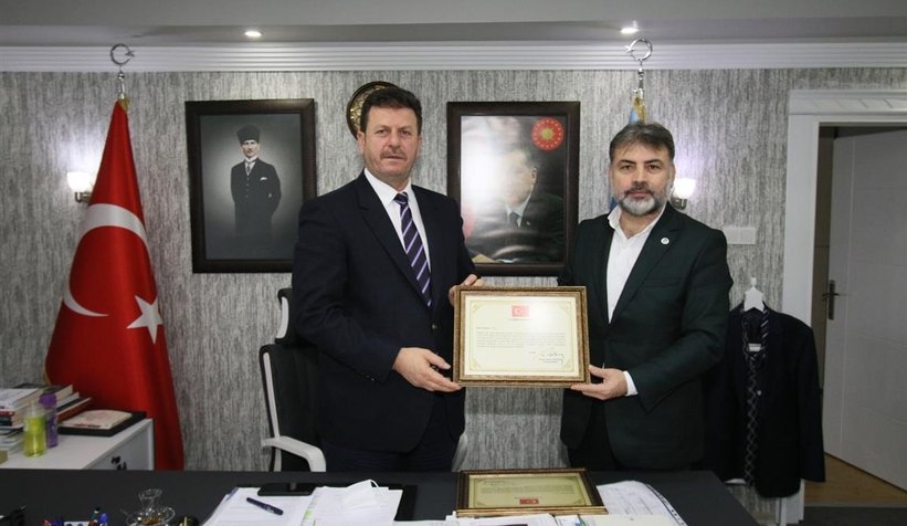 Akyazı Belediyesinde en düşük işçi maaşı 3 bin 200 lira oldu