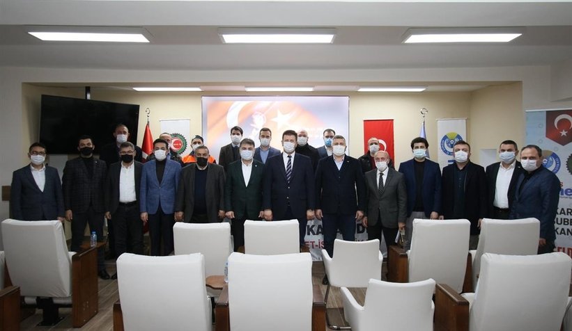 Akyazı Belediyesinde en düşük işçi maaşı 3 bin 200 lira oldu