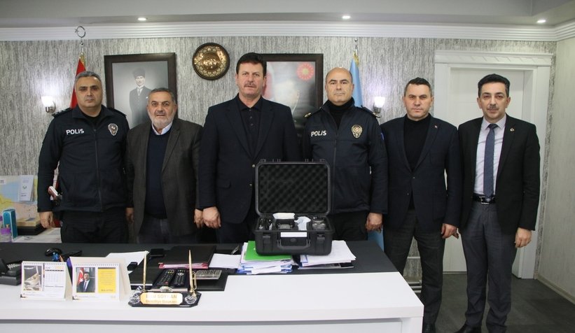 Akyazı Belediyesi’nden İlçe Emniyetine termal drone desteği