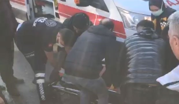 Akyazı çarşı içinde kaza: 1 yaralı