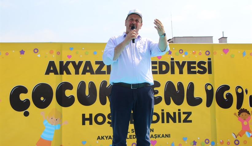 akyazi-cocuk-senliginde-cocuklar-doyasiya-eglenditlj4vezld1