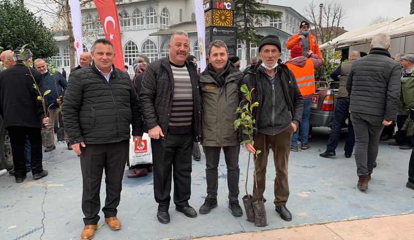 Akyazı'da 1200 fidan dağıtıldı