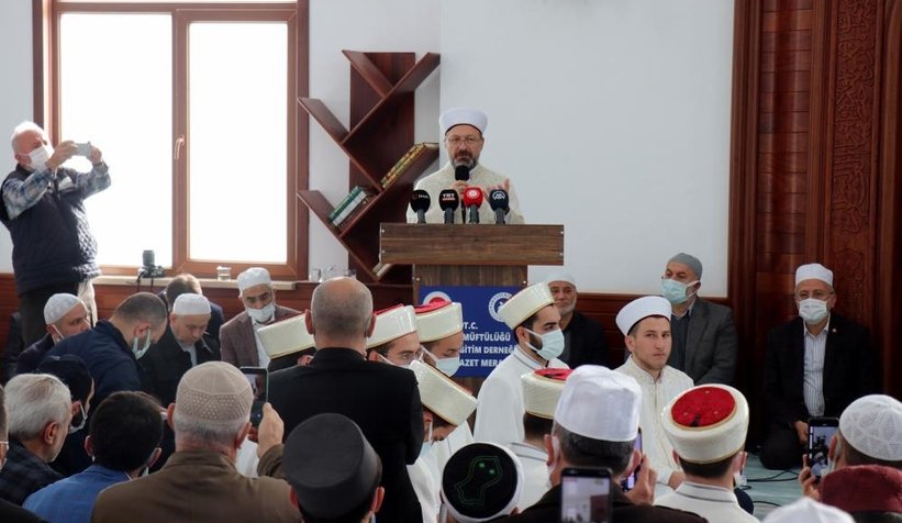 Akyazı'da 17 hafız için İcazet Programı düzenlendi