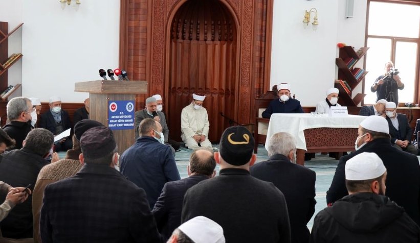 Akyazı'da 17 hafız için İcazet Programı düzenlendi