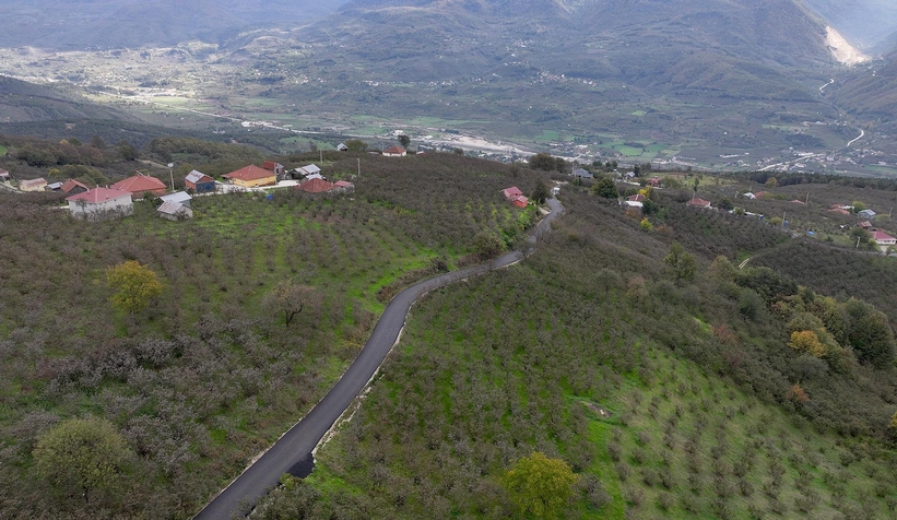 akyazi-da-3-mahallenin-yolu-yepyeni-bir-yuze-kavustuowflvgk5l3