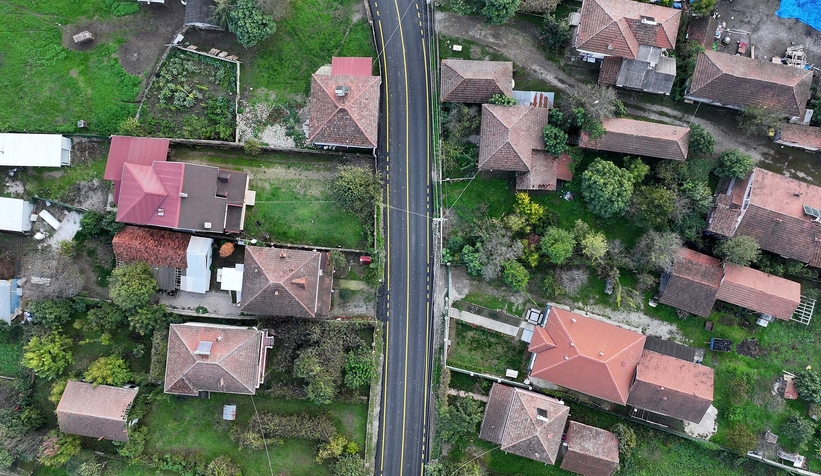 akyazi-da-3-mahallenin-yolu-yepyeni-bir-yuze-kavustuowflvgk5l3