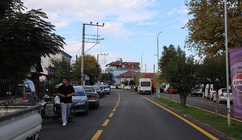 akyazi-da-3-mahallenin-yolu-yepyeni-bir-yuze-kavustuowflvgk5l3