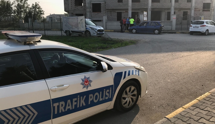 Akyazı'da 3 yaşındaki çocuk yaralandı