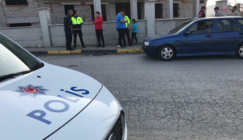 Akyazı'da 3 yaşındaki çocuk yaralandı