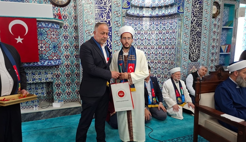 akyazi-da-33-genc-hafiz-icazet-belgelerini-aldiv2jjag9lk3