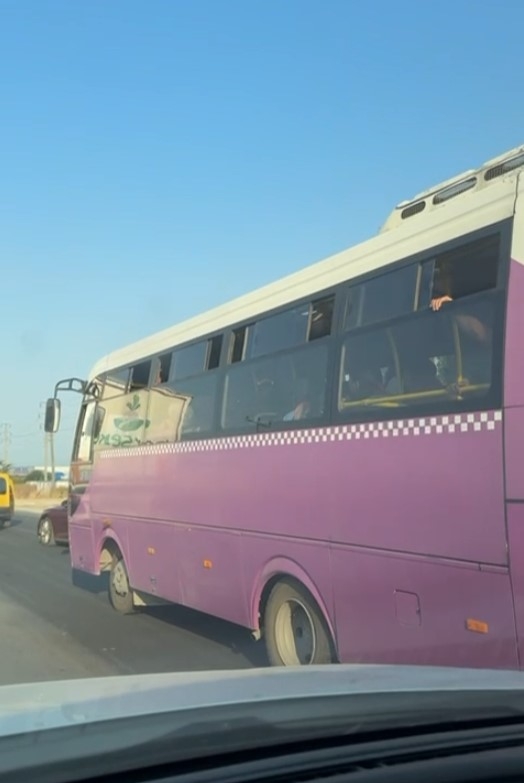 Akyazı'da 40 derecede klimasız otobüste yolculuk