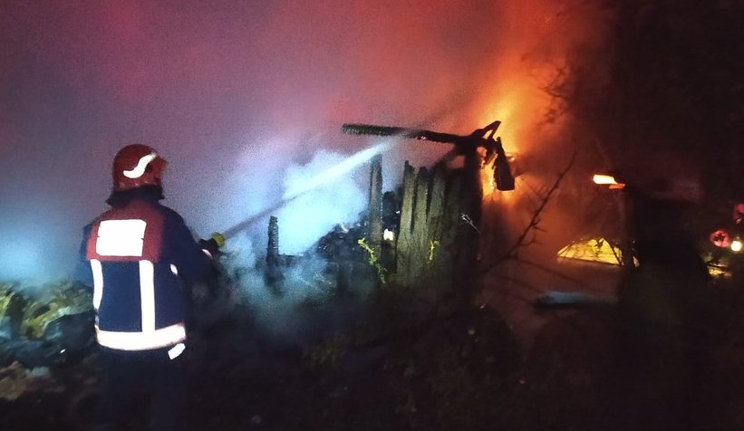 Akyazı'da alevli gece