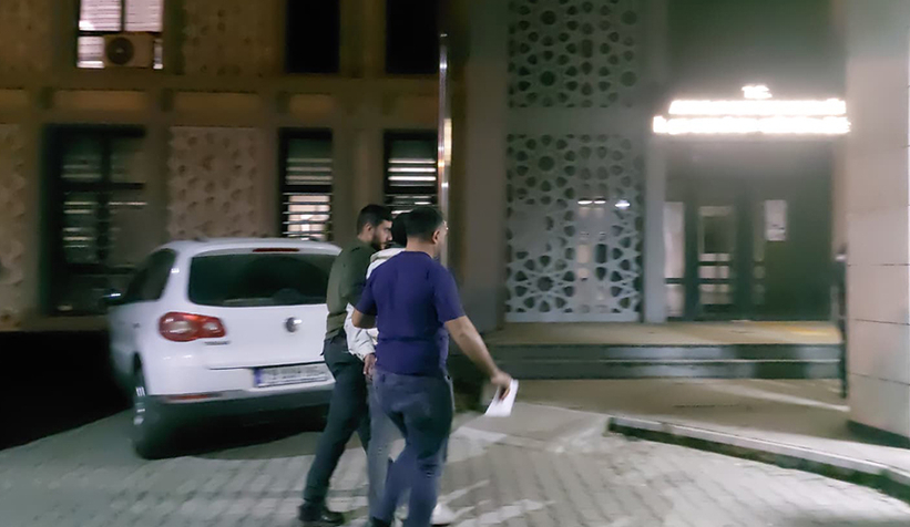 akyazi-da-arac-hirsizligi-iddiasi-benzinlikte-yakalandimzvlr1raeu