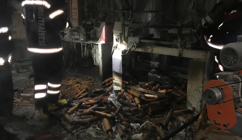 Akyazı'da atölye yangını