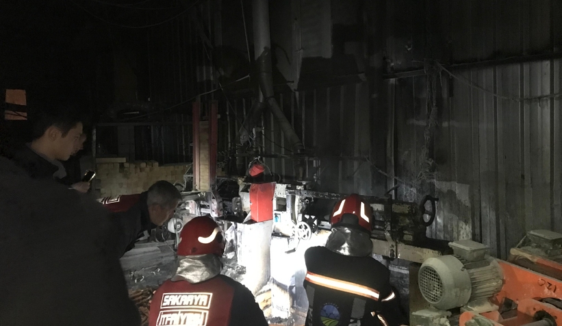 Akyazı'da atölye yangını